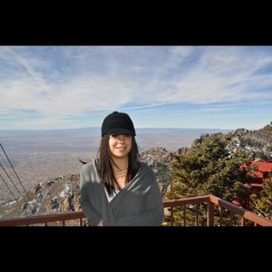 Meet your Posher, Heather